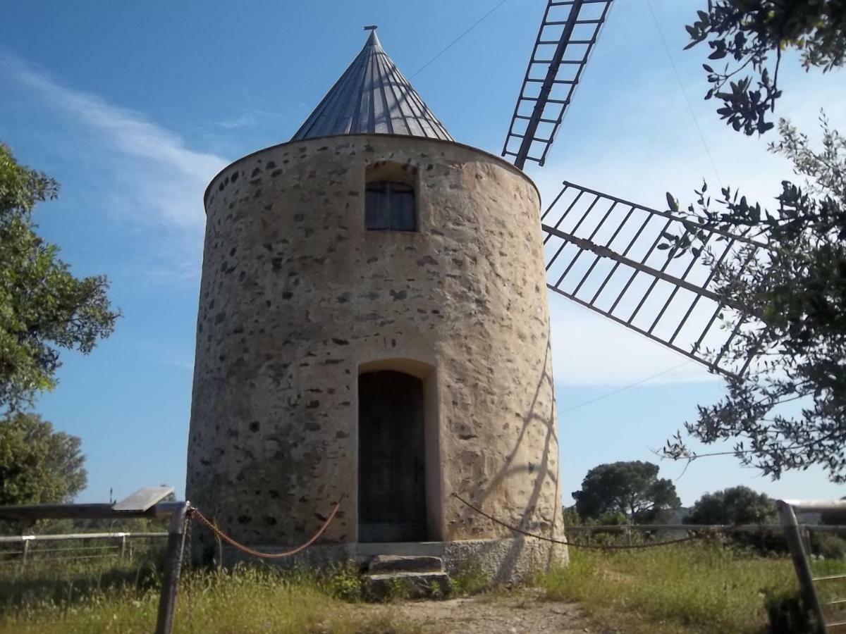 B&B Le Petit Frigouye Rochefort-du-Gard Exterior foto